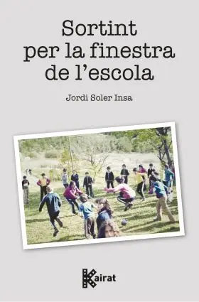 Sortint Per la Finestra de Lescola