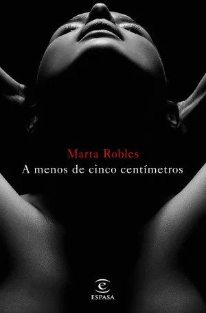 A Menos de Cinco Centimetros